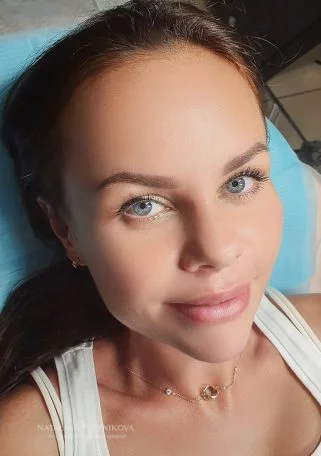 пудровое напыление бровей
