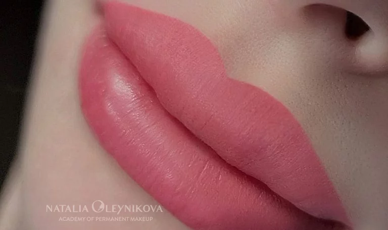 цвета акварельных губ