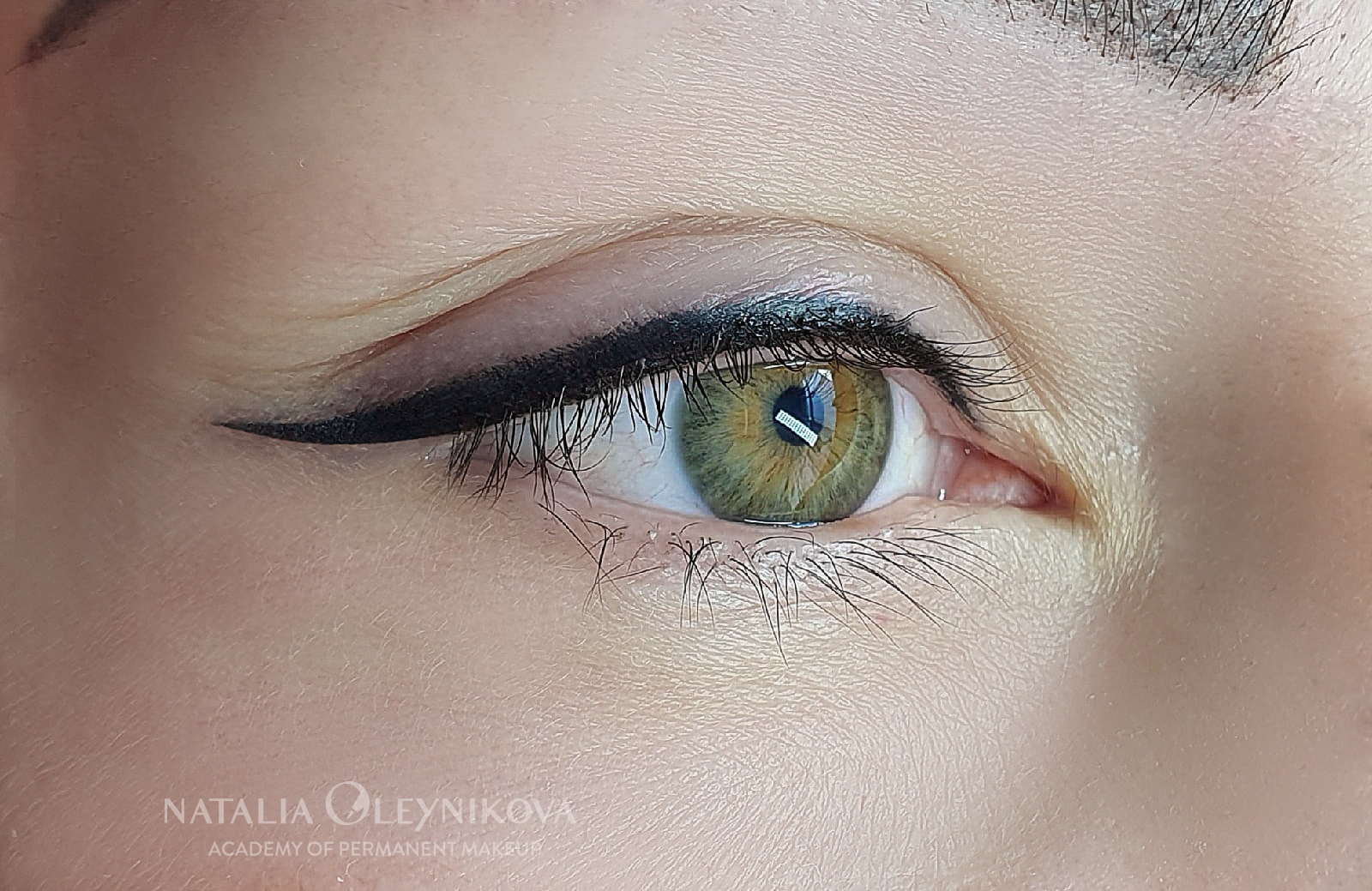 Татуаж глаз. Классическая стрелка 29102020 © Академия татуажа Натальи Олейниковой