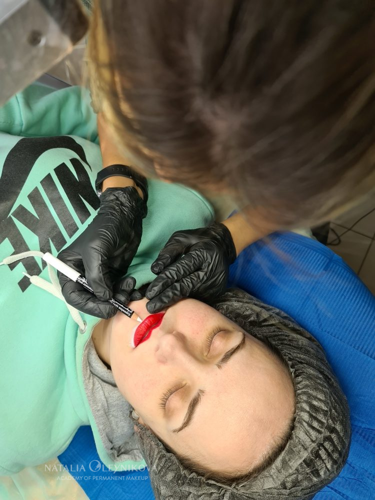 перманентный макияж губ обучение